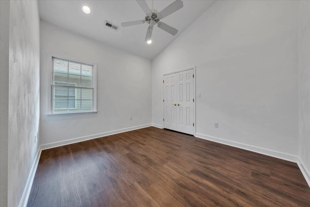 4822 Cave Spring LN - Photo 26