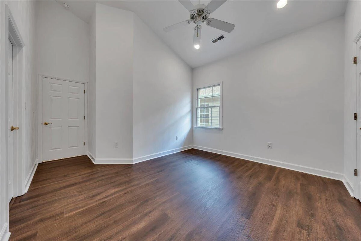 4822 Cave Spring LN - Photo 27