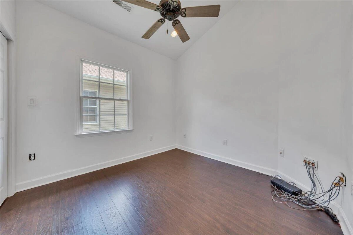 4822 Cave Spring LN - Photo 30