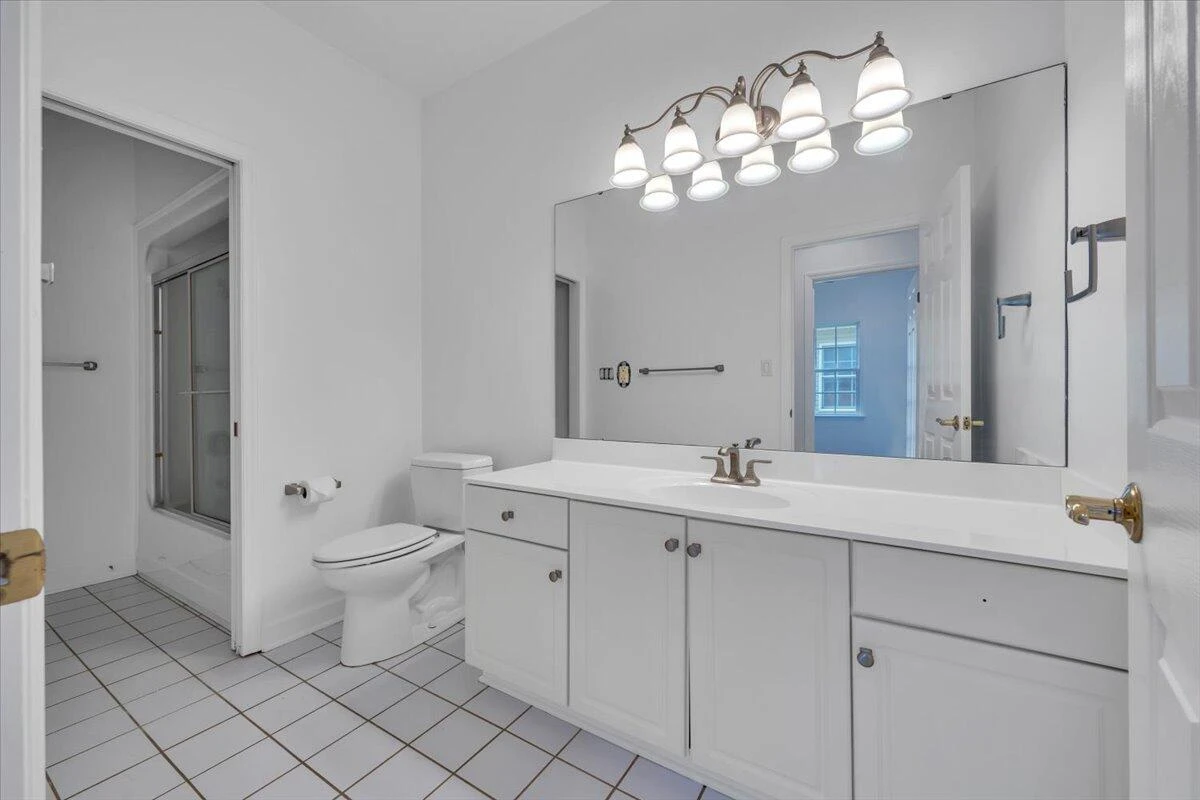 4822 Cave Spring LN - Photo 32