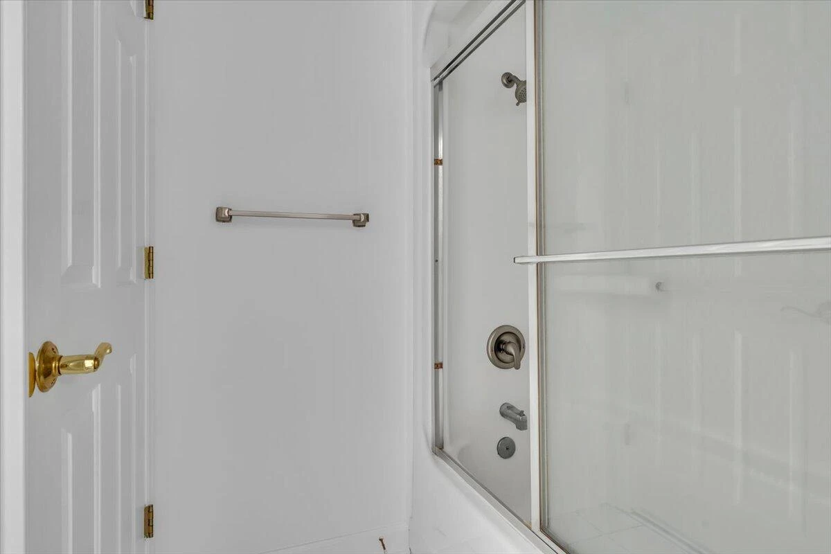 4822 Cave Spring LN - Photo 33