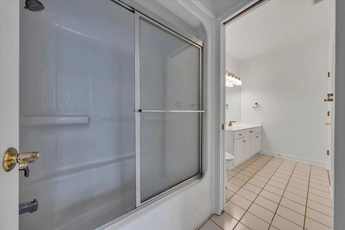 4822 Cave Spring LN - Photo 34