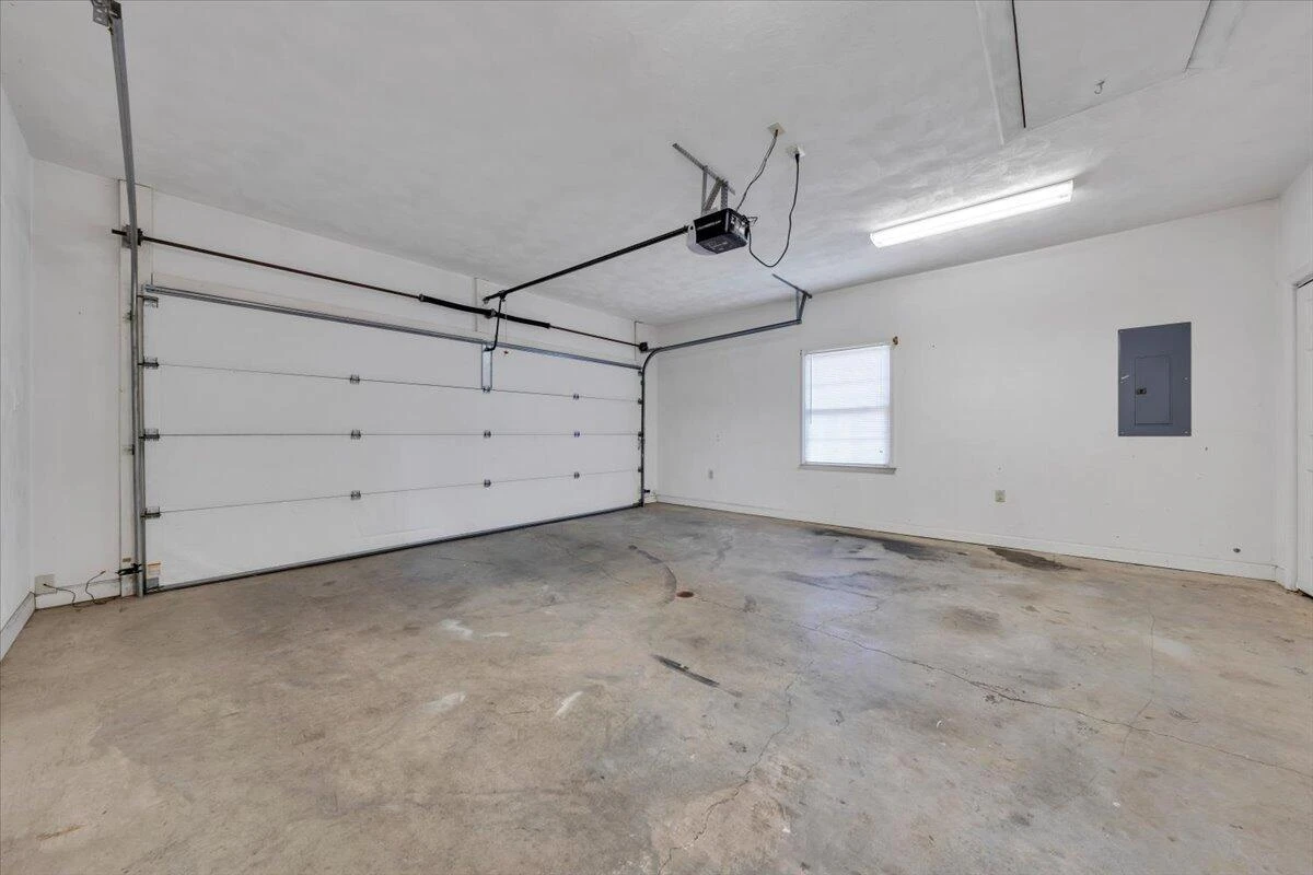 4822 Cave Spring LN - Photo 35