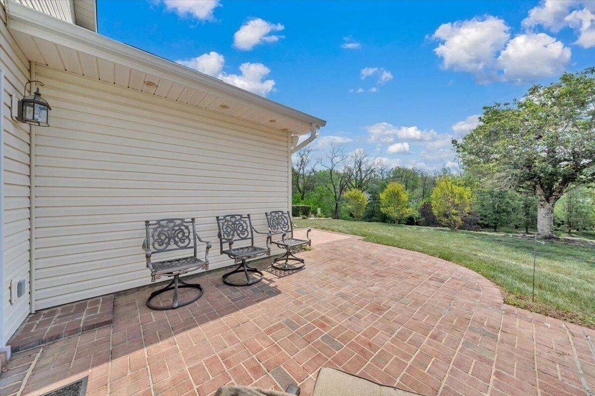 4822 Cave Spring LN - Photo 37
