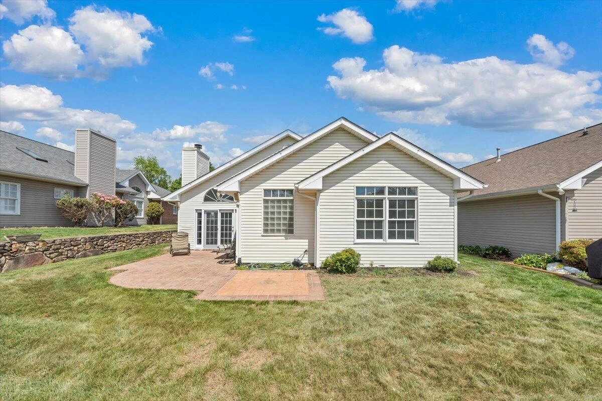 4822 Cave Spring LN - Photo 39