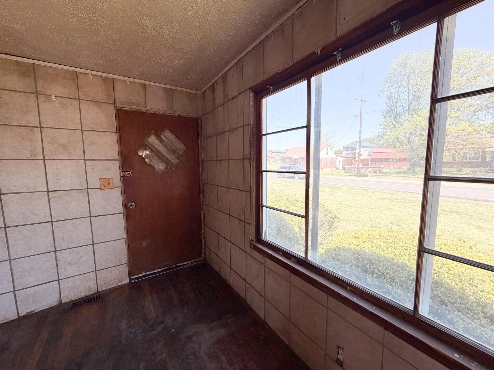 314 S Craig AVE - Photo 12