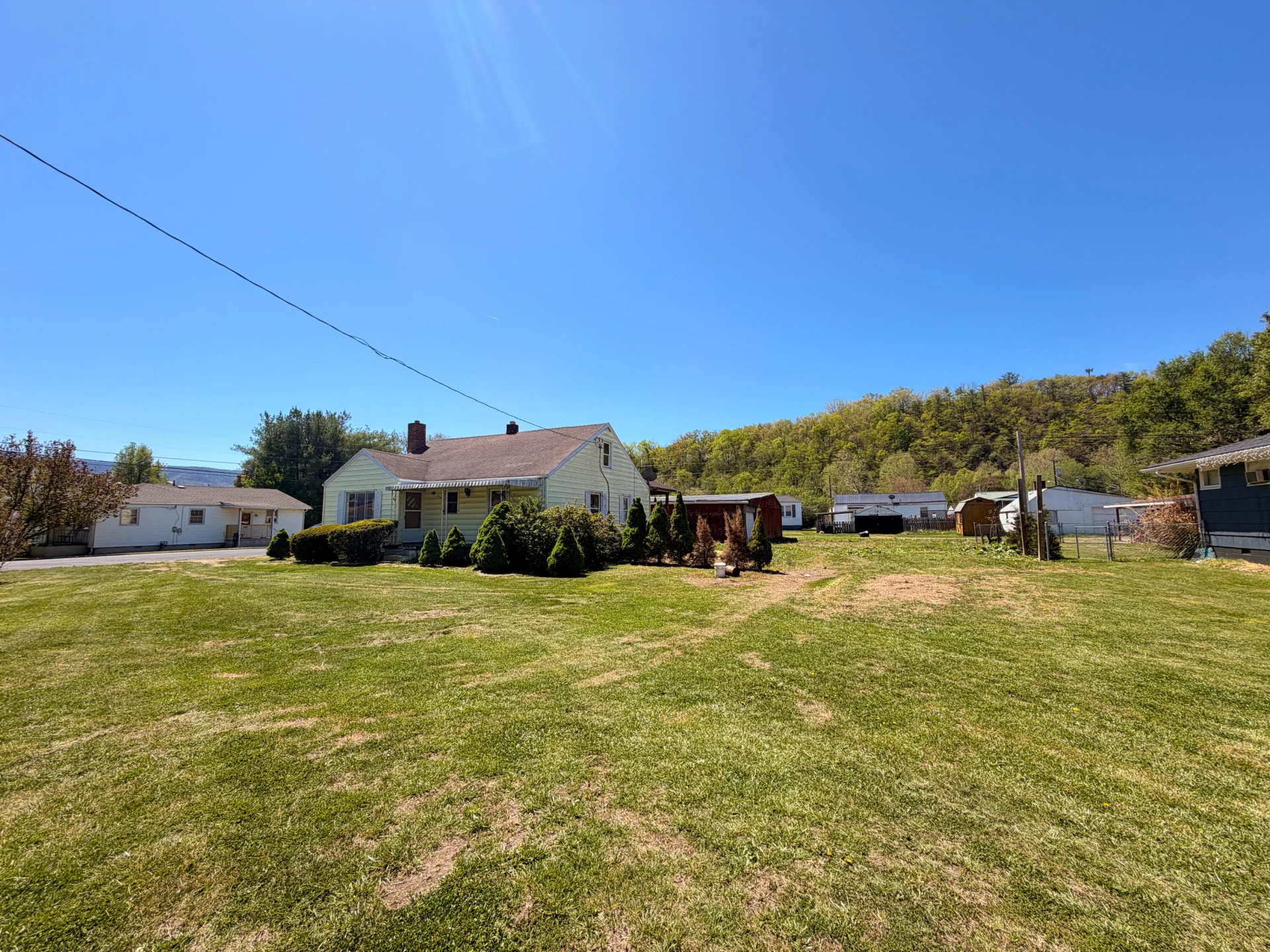 314 S Craig AVE - Photo 3