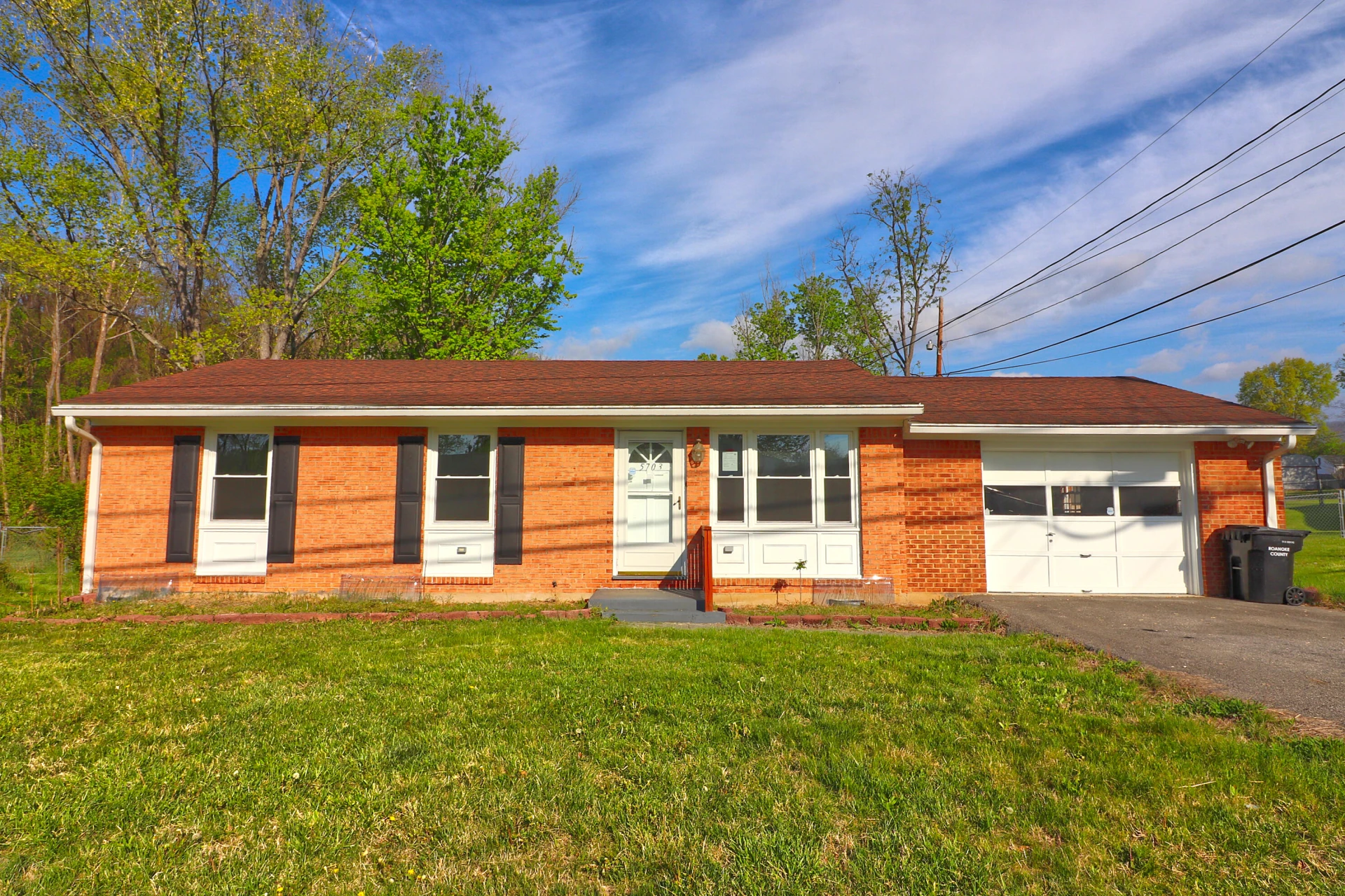 5703 Green Ridge RD