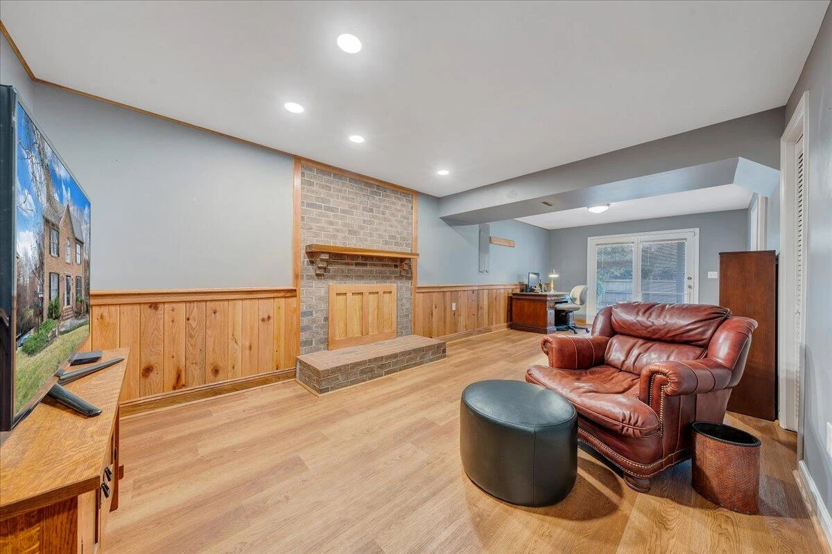 4434 Brentwood CT - Photo 32