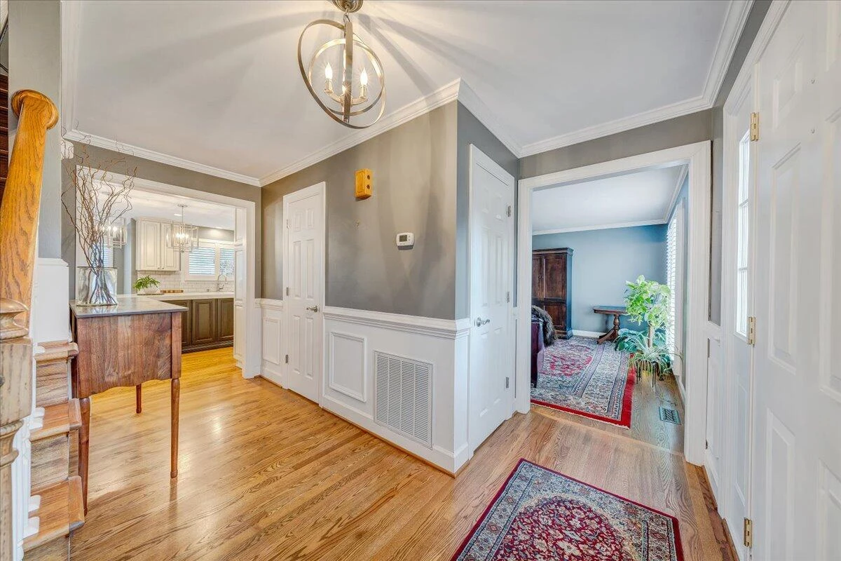 4434 Brentwood CT - Photo 4
