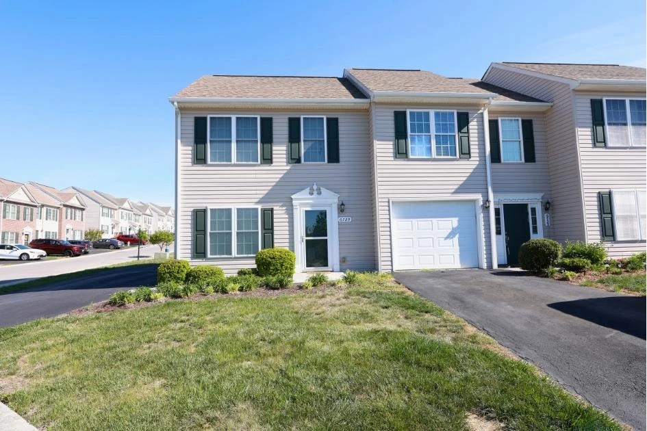 6729 Village Green DR