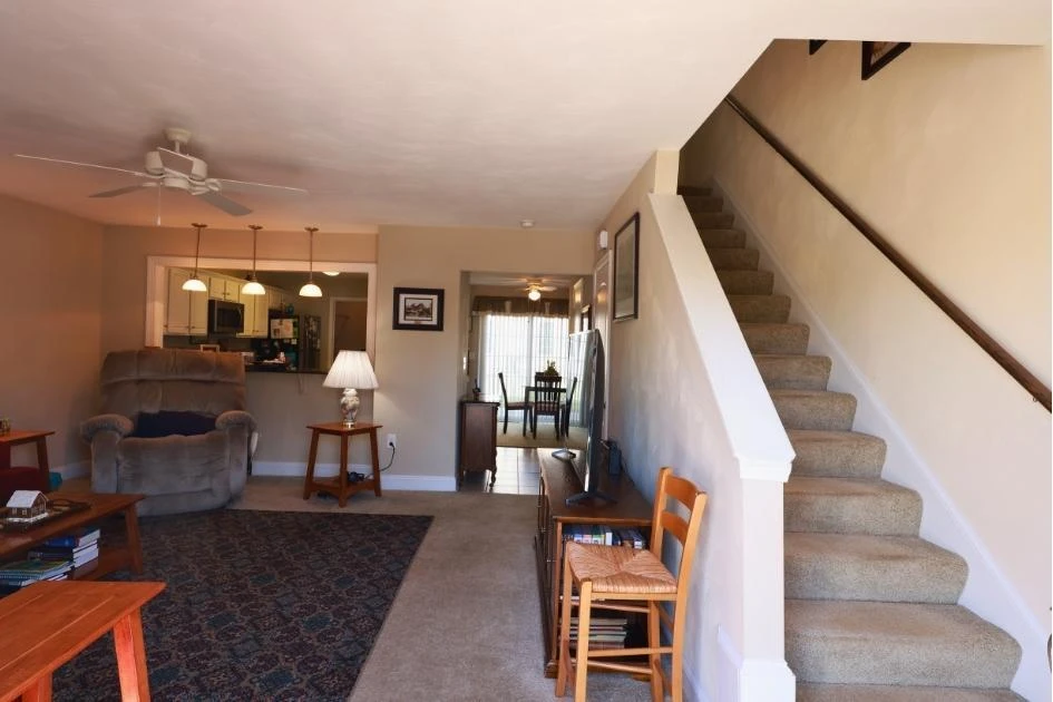 6729 Village Green DR - Photo 10