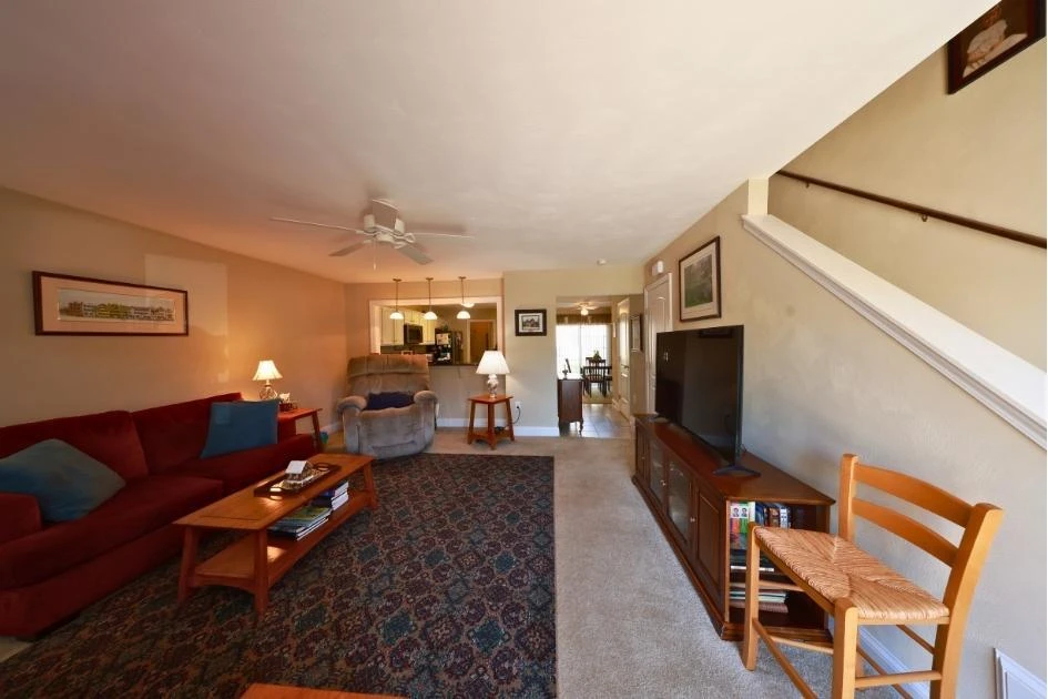 6729 Village Green DR - Photo 15