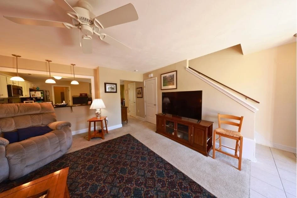 6729 Village Green DR - Photo 16