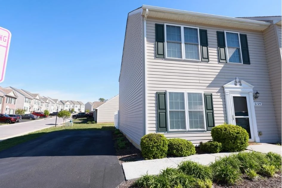 6729 Village Green DR - Photo 4
