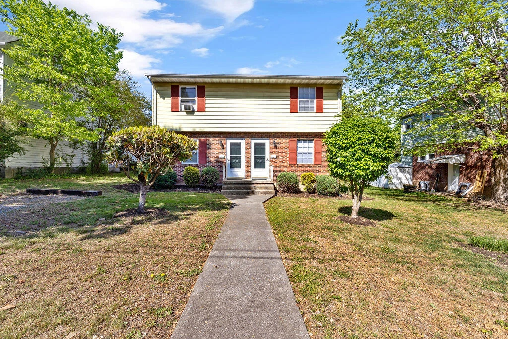 1905 Oxford AVE SW - Photo 15