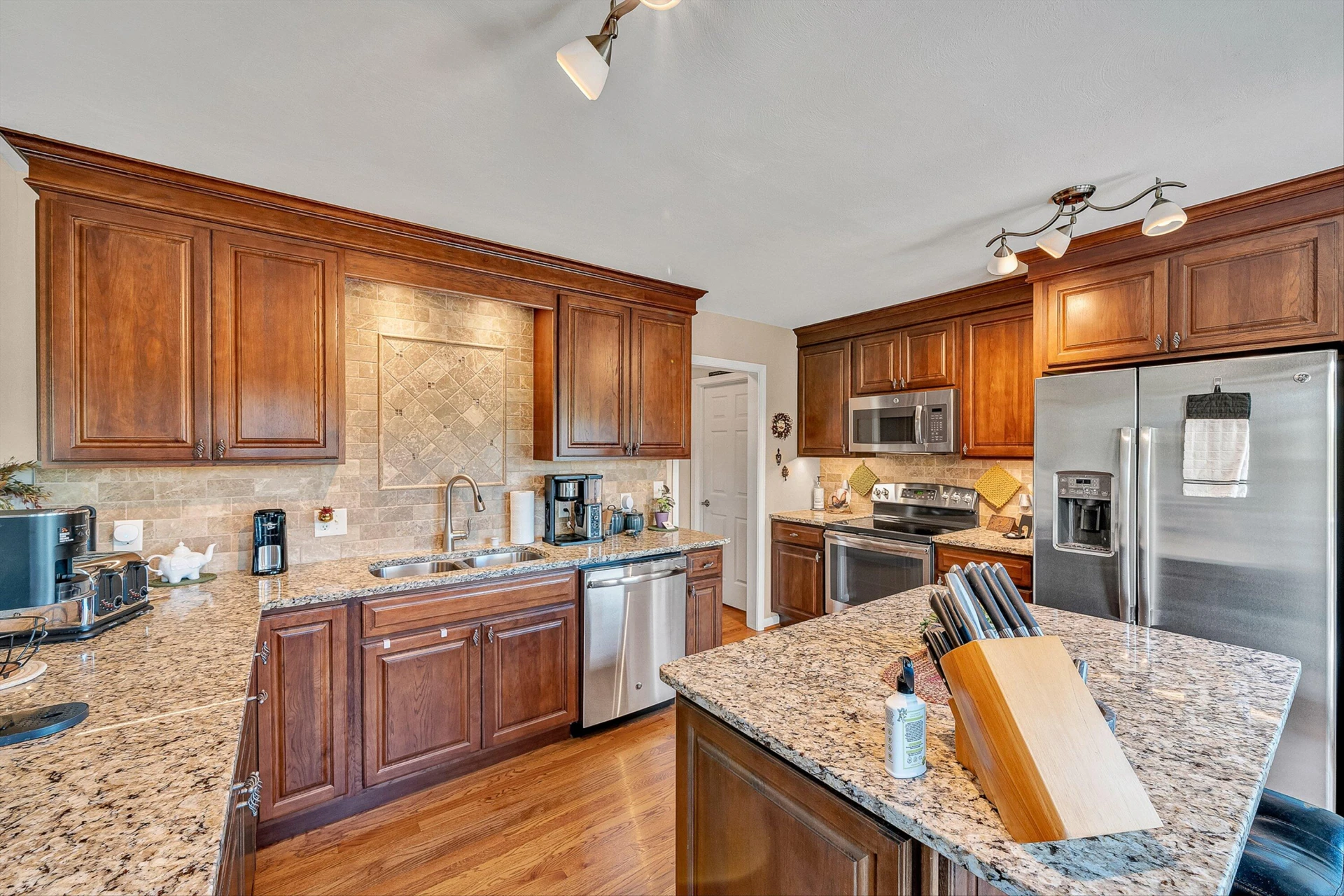 384 Deer Haven DR - Photo 20