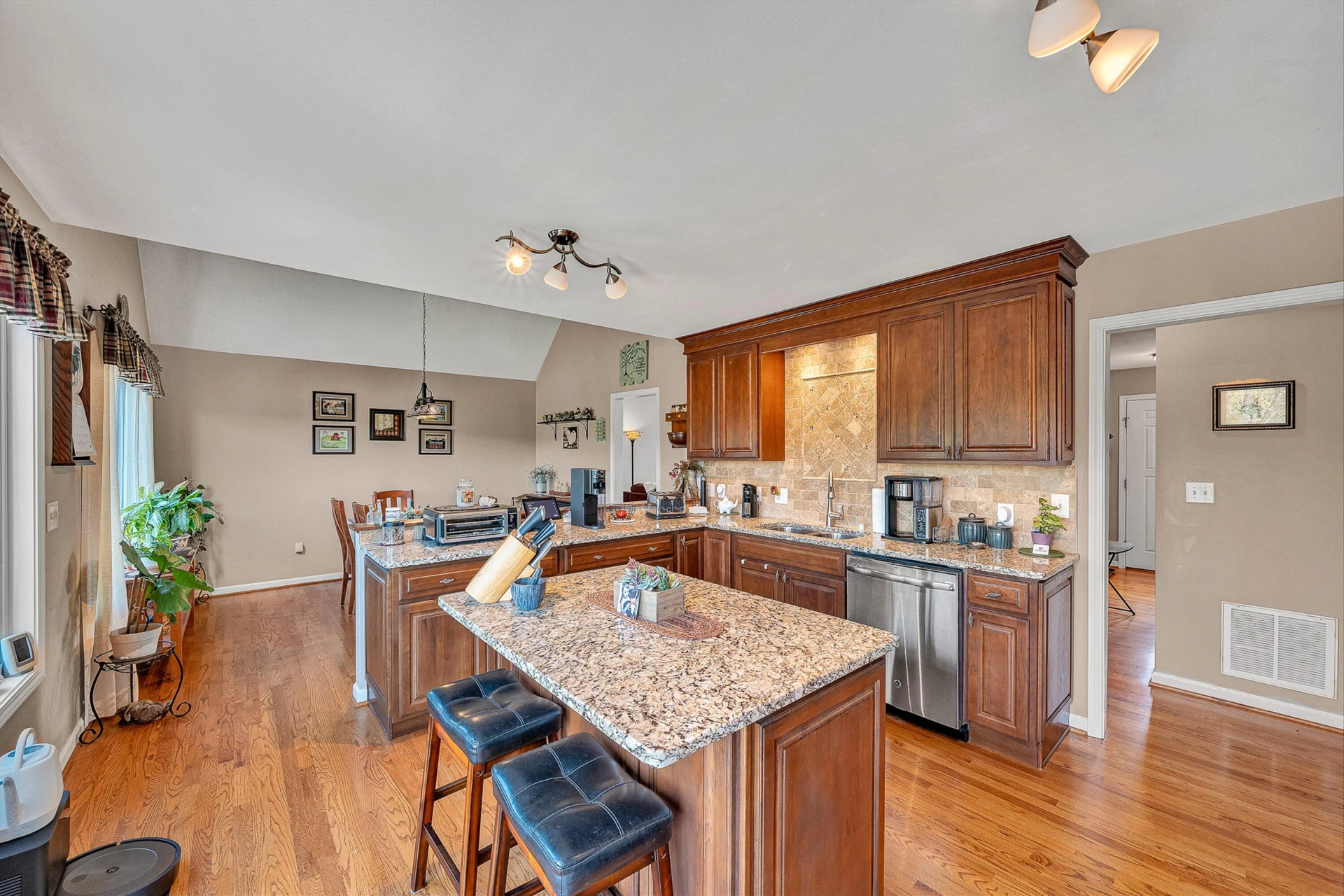 384 Deer Haven DR - Photo 21