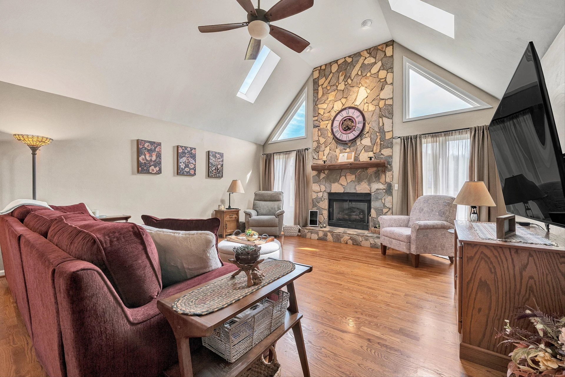 384 Deer Haven DR - Photo 6