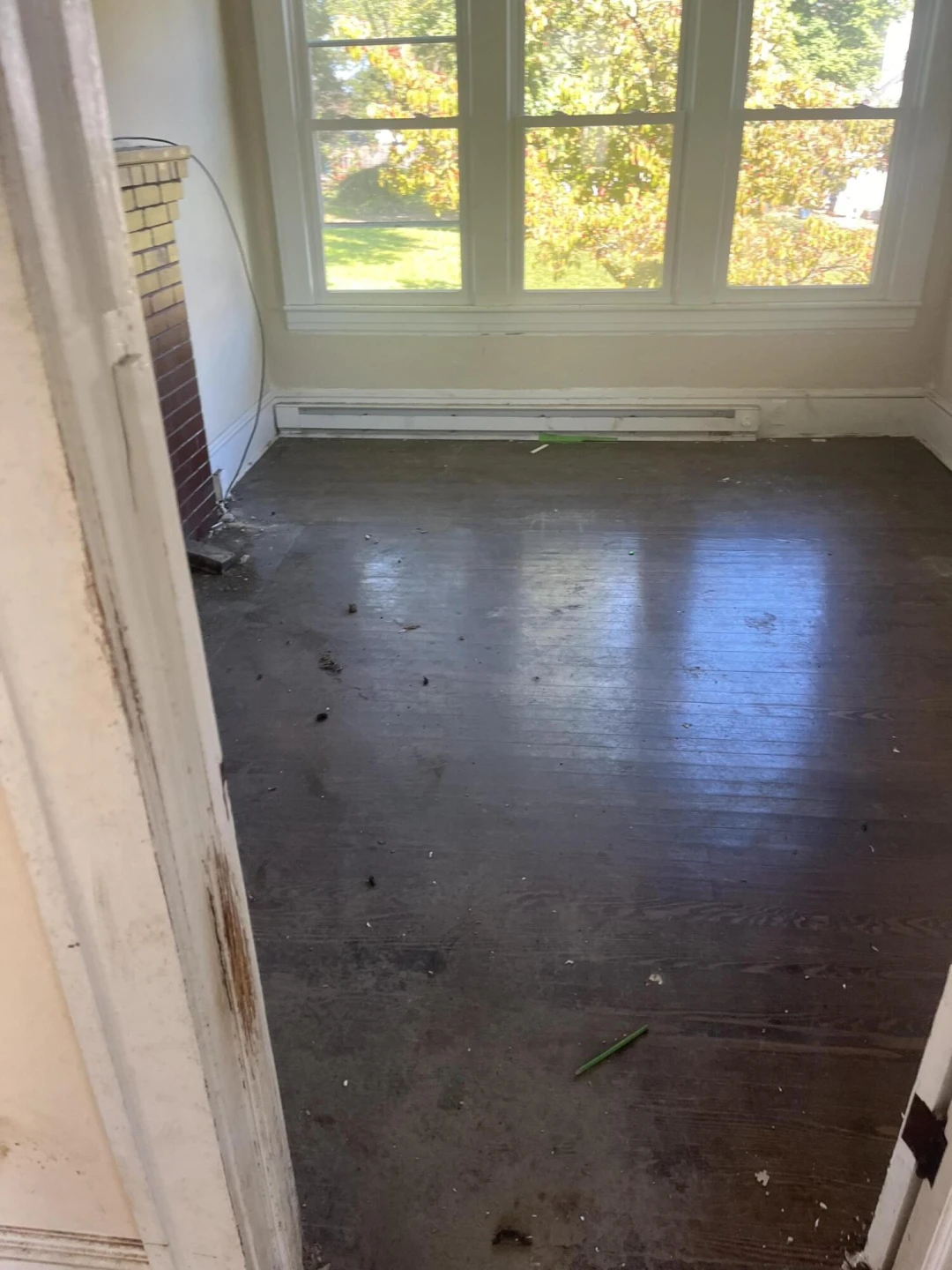 652 Montrose AVE SE - Photo 2