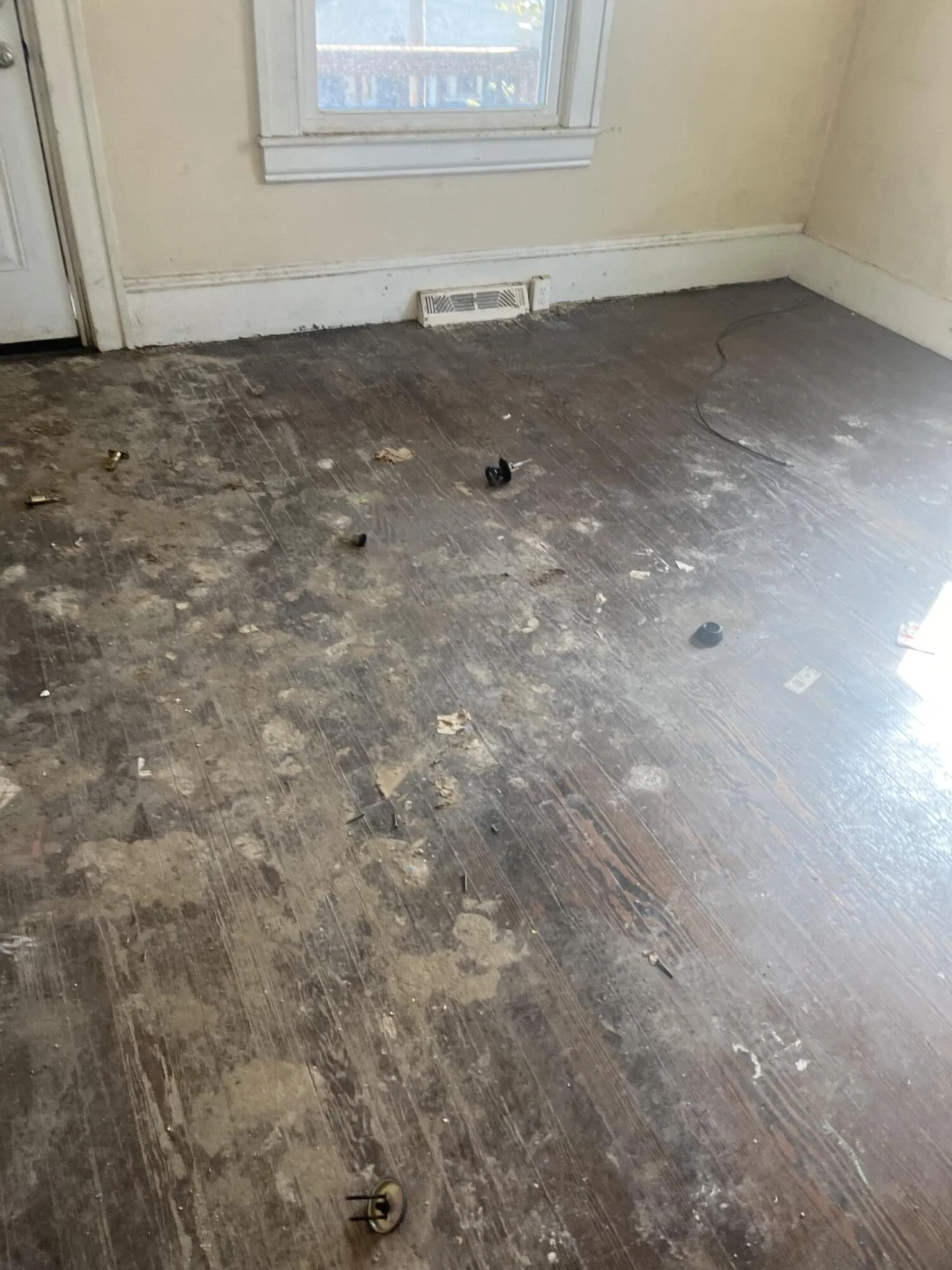 652 Montrose AVE SE - Photo 7
