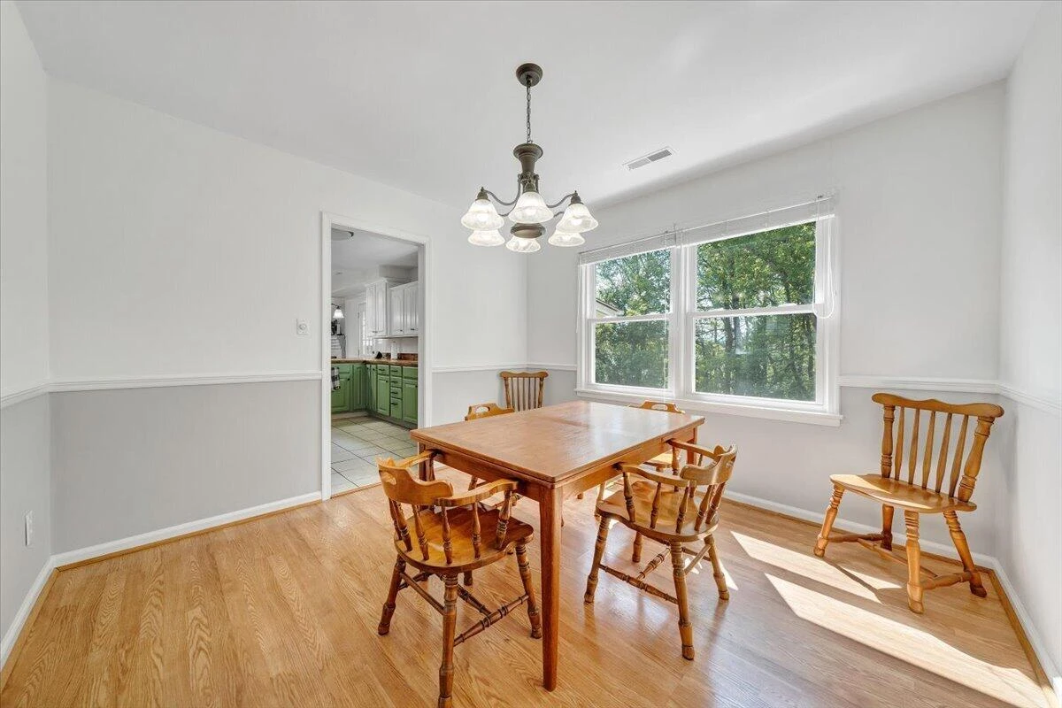 1036 Howell DR - Photo 10