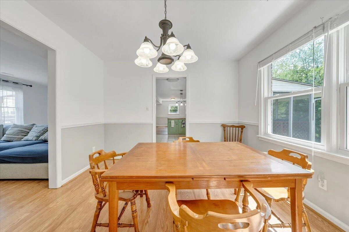 1036 Howell DR - Photo 11