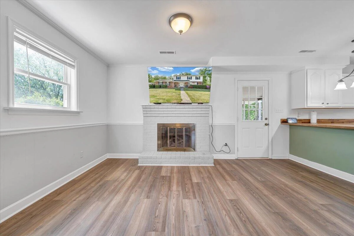 1036 Howell DR - Photo 20