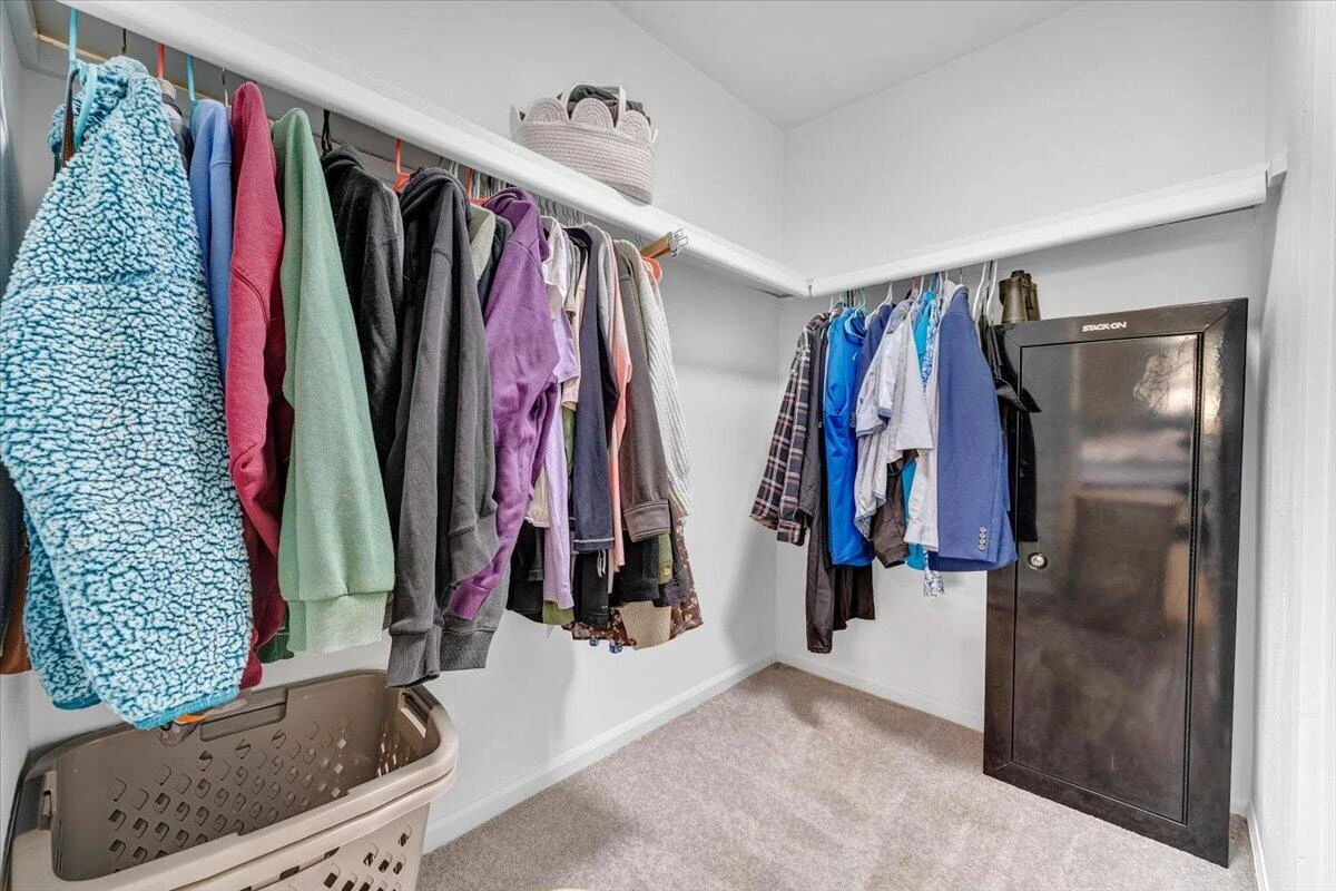 1036 Howell DR - Photo 27