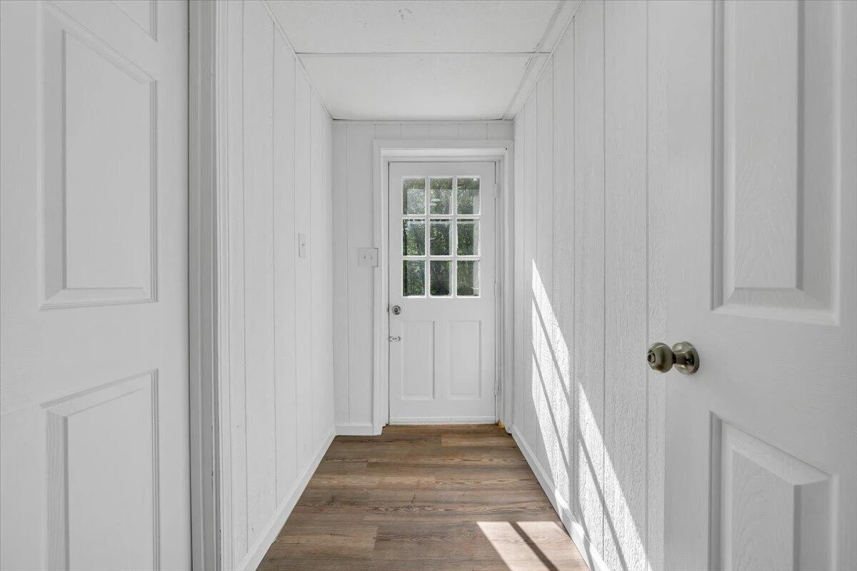 1036 Howell DR - Photo 46