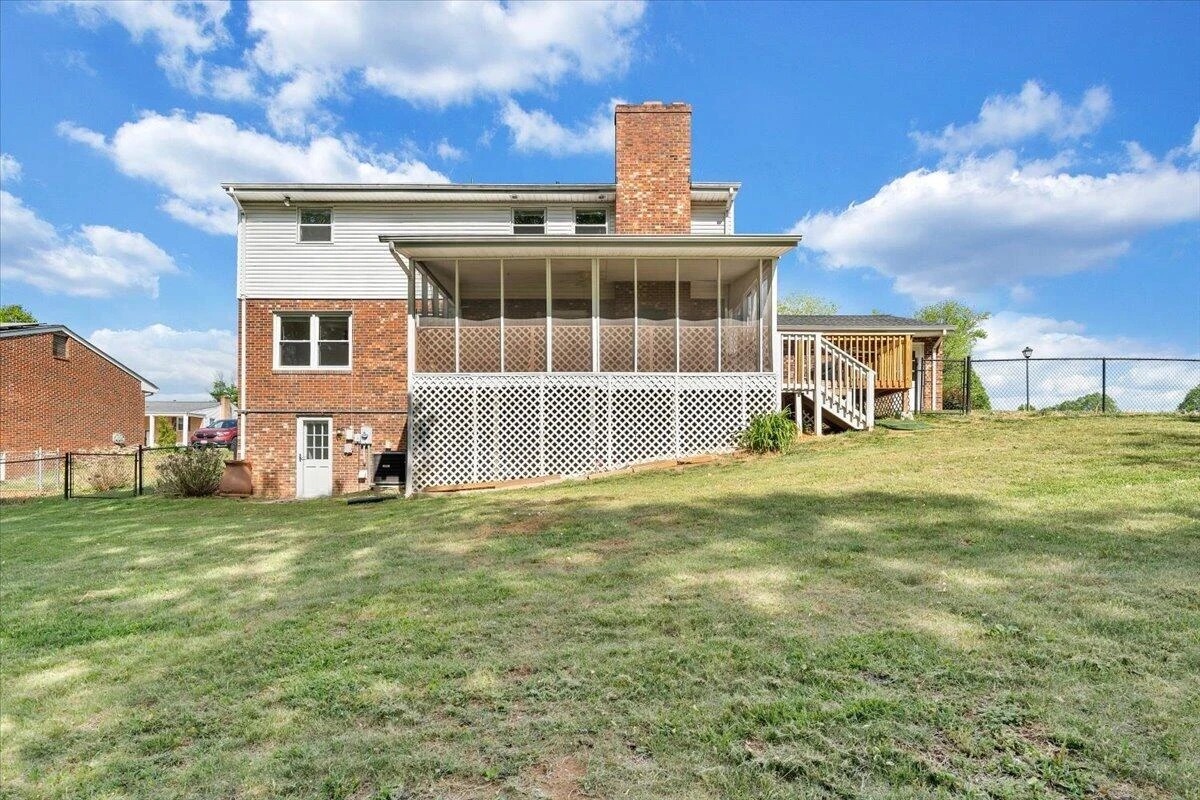 1036 Howell DR - Photo 53