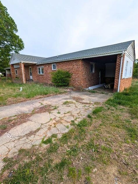 601 Farmers Mountain RD