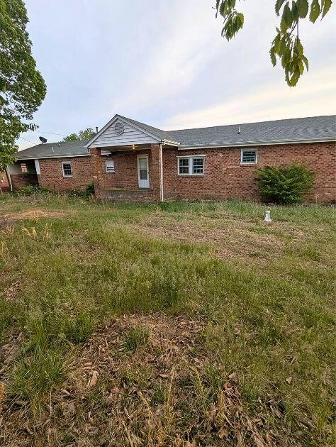 601 Farmers Mountain RD - Photo 2