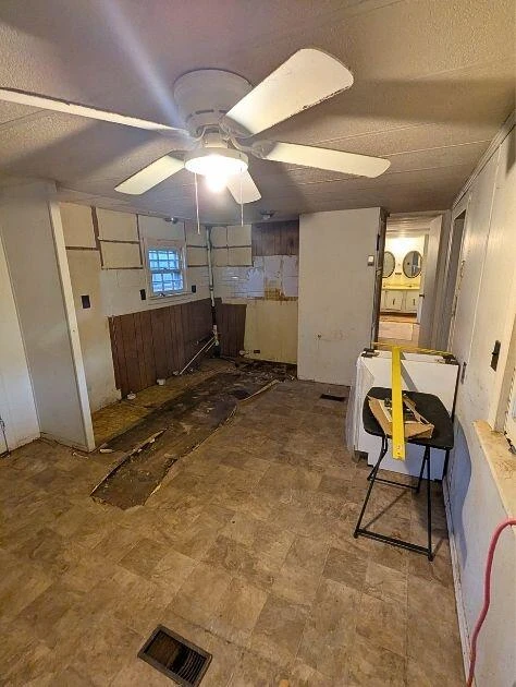 601 Farmers Mountain RD - Photo 4