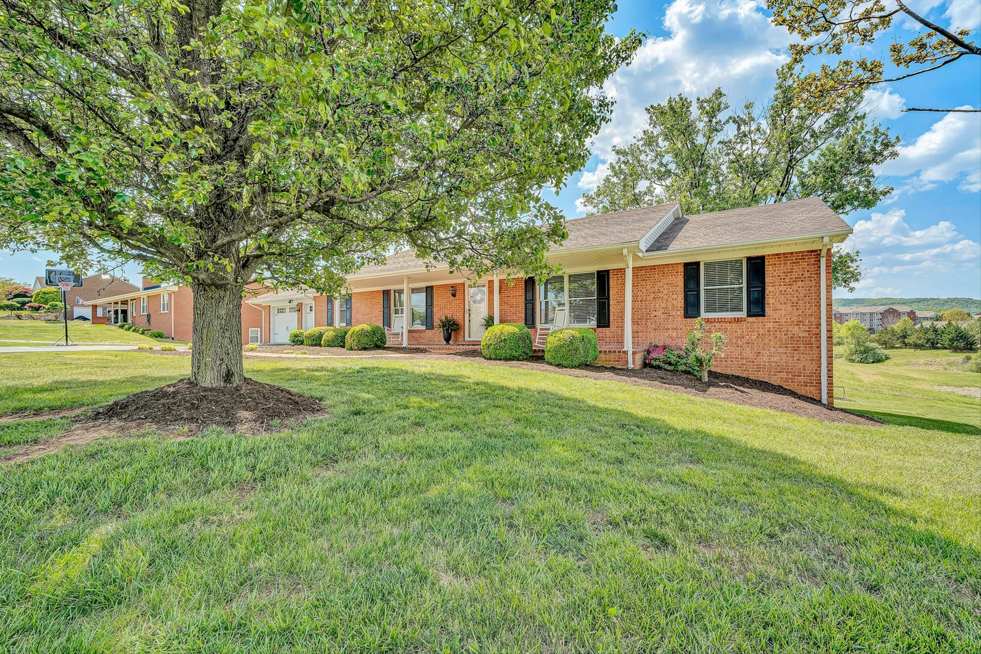 147 Westridge DR - Photo 2