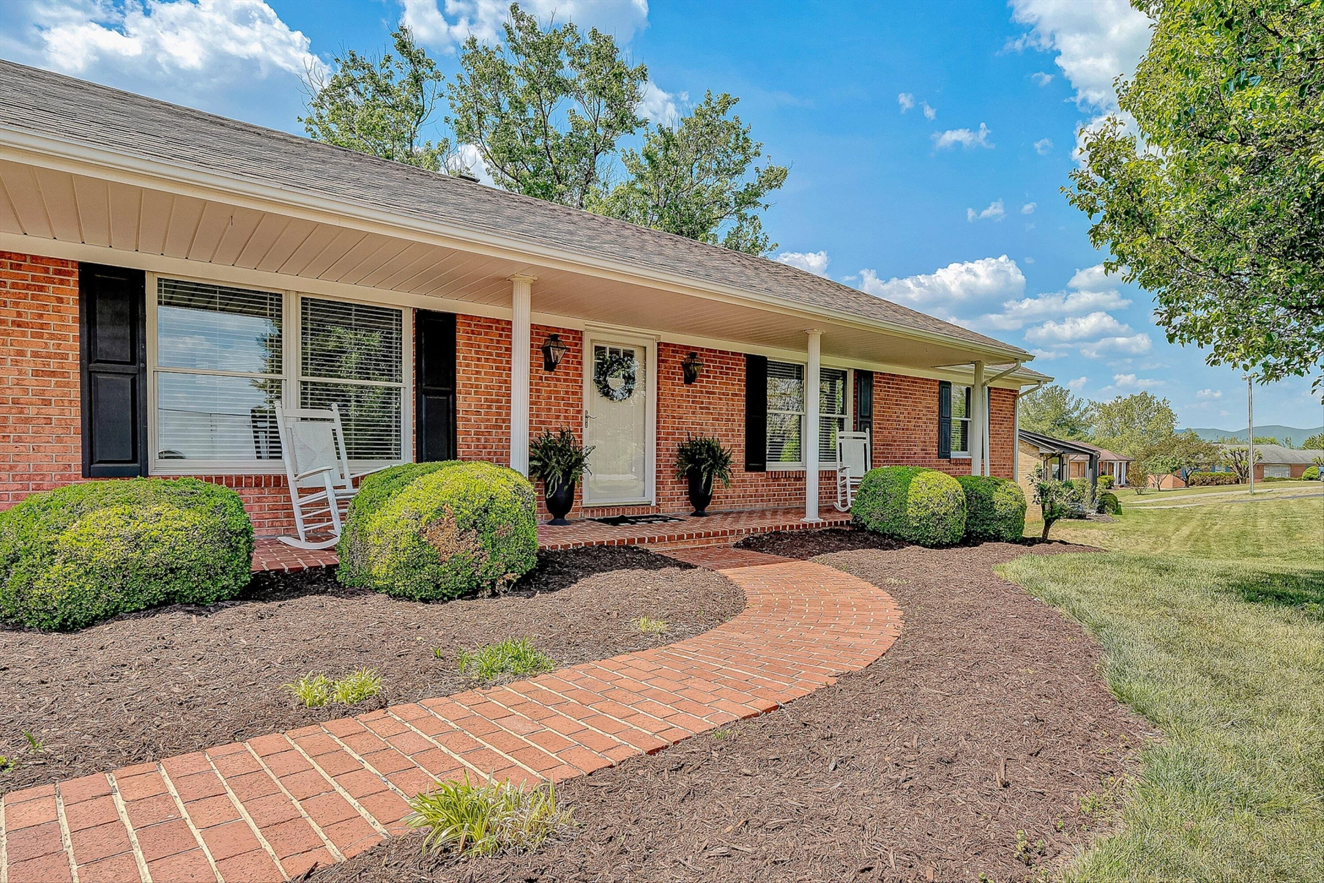 147 Westridge DR - Photo 4