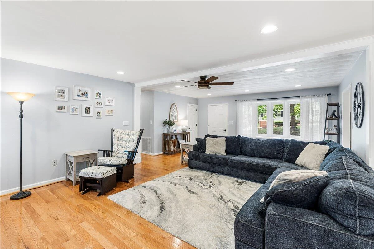 5403 Tomahawk CIR - Photo 6