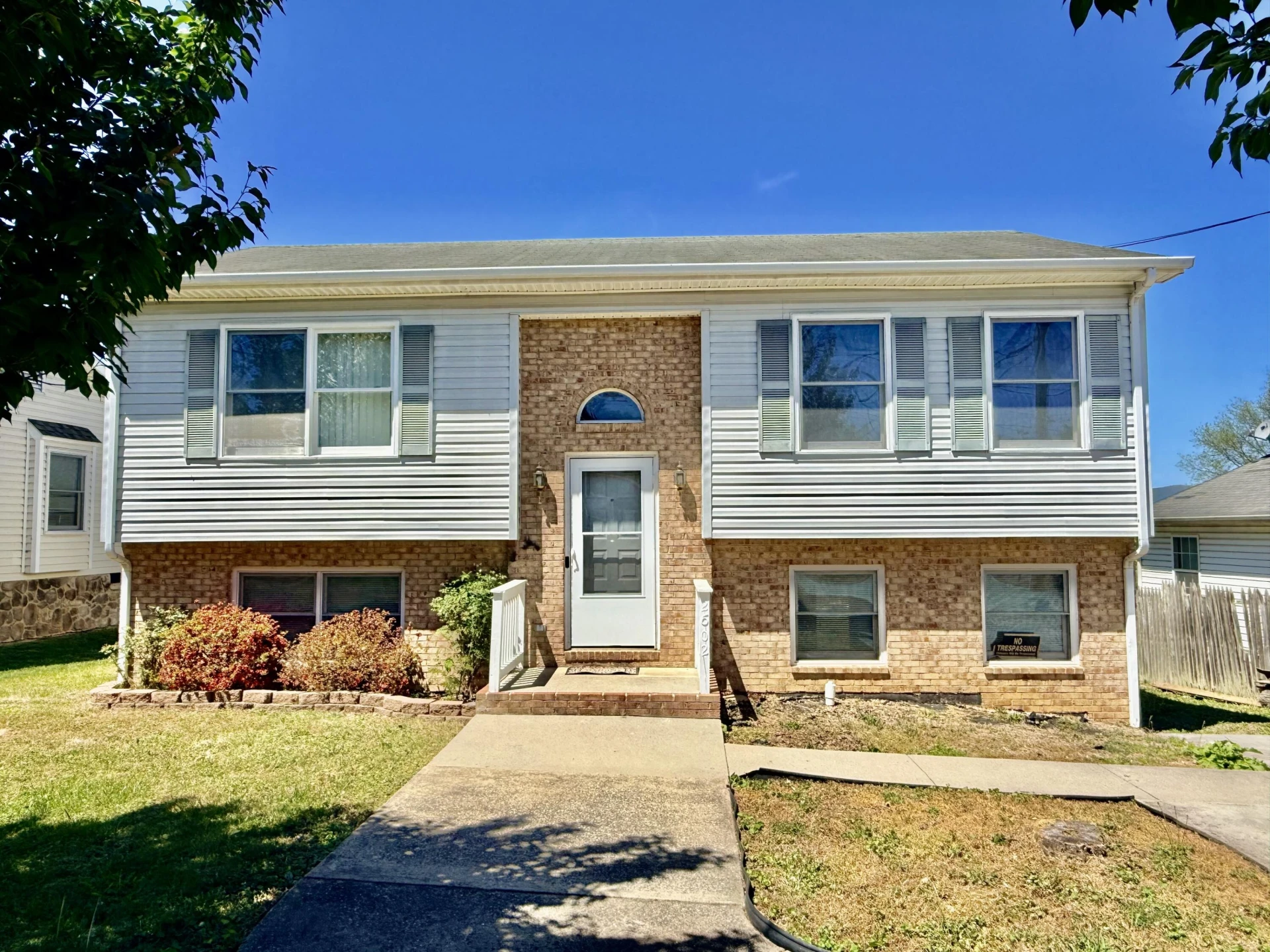 2602 Radford RD NE