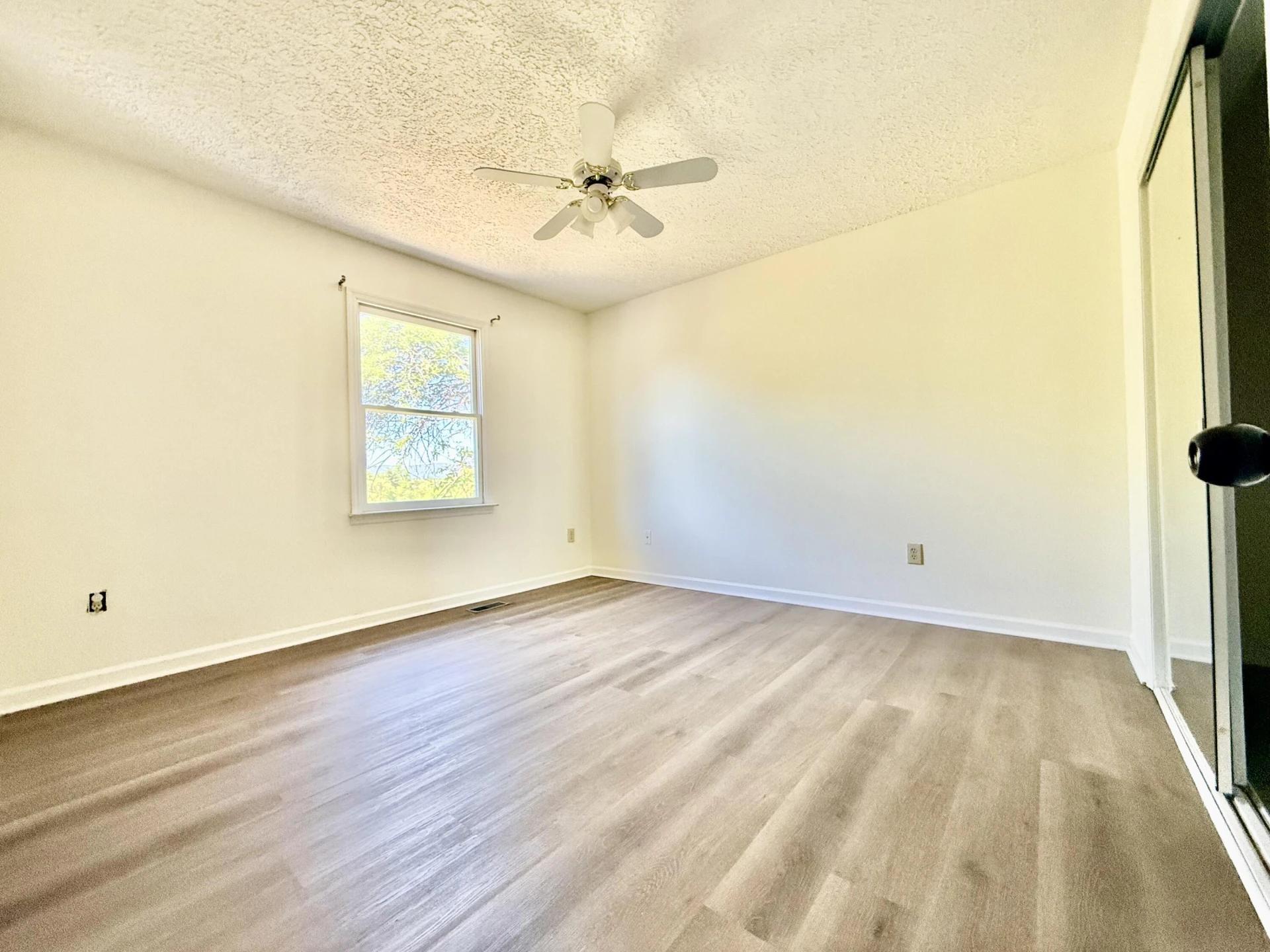 2602 Radford RD NE - Photo 11