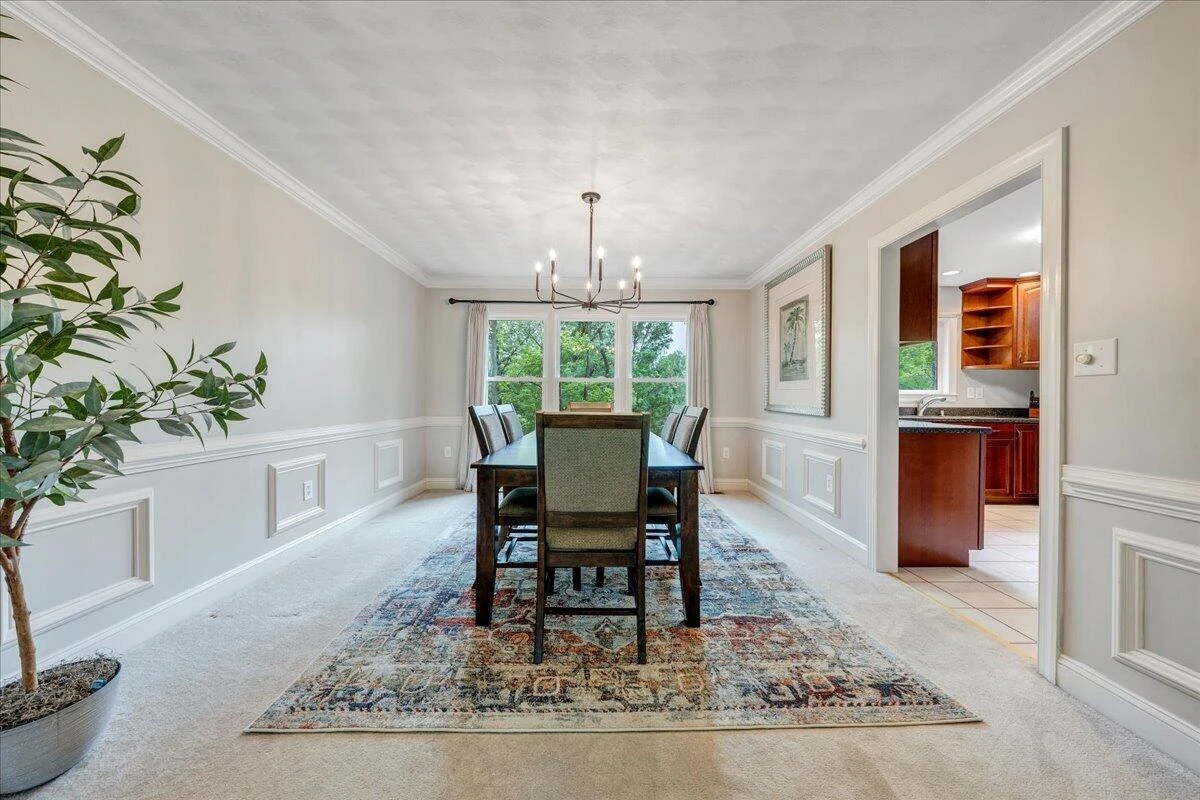 1562 Strawberry Mountain DR - Photo 11