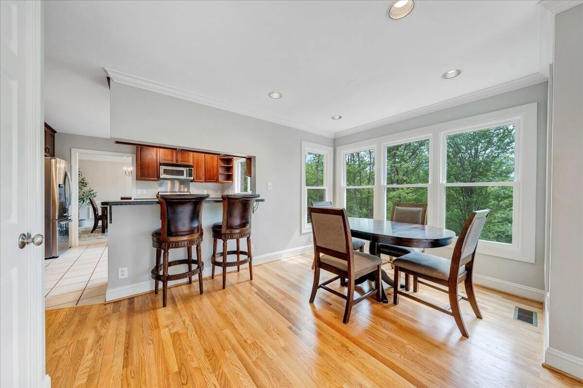 1562 Strawberry Mountain DR - Photo 16
