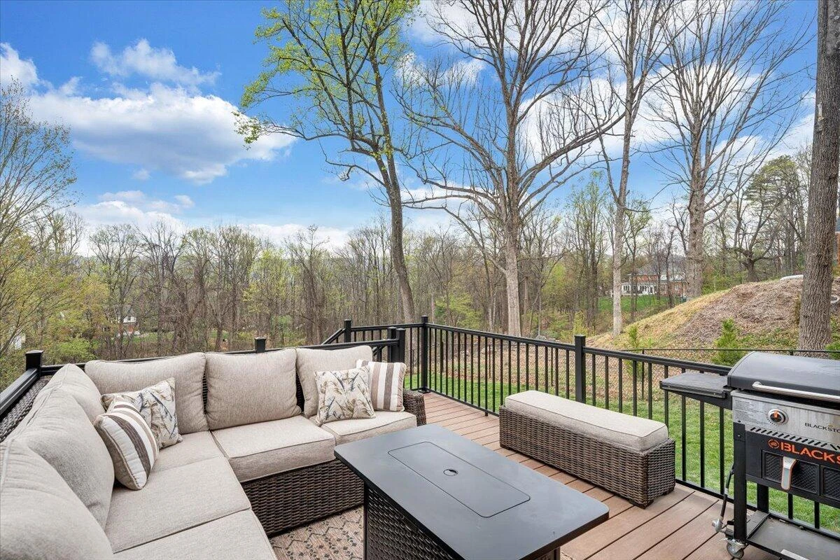 1562 Strawberry Mountain DR - Photo 25