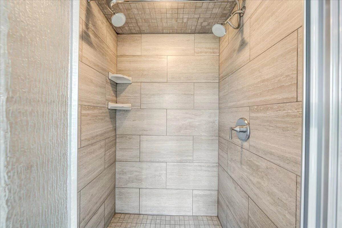 1562 Strawberry Mountain DR - Photo 31