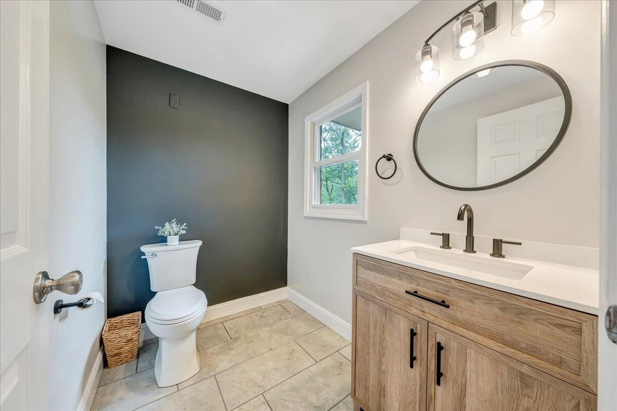 1562 Strawberry Mountain DR - Photo 44