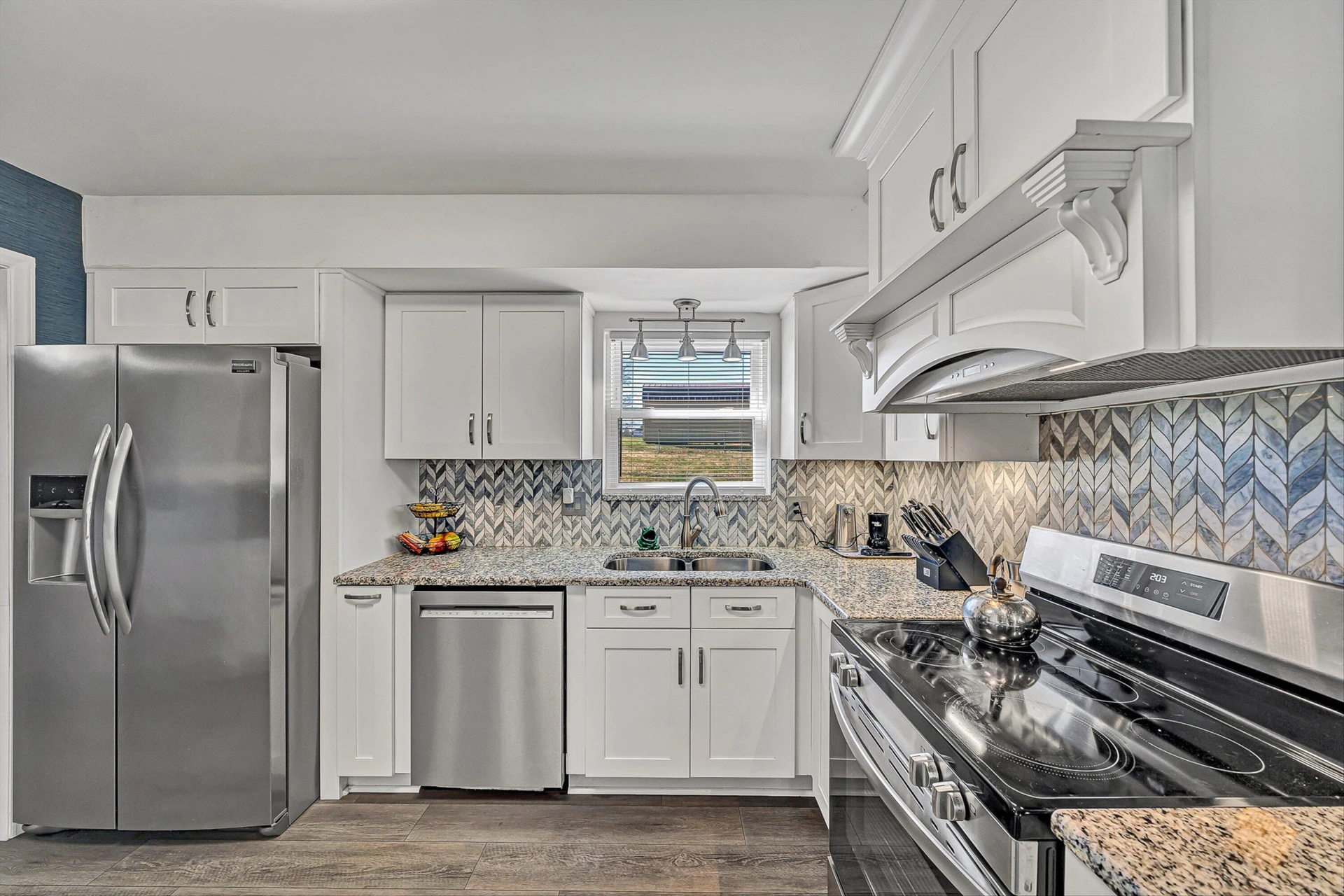 5334 Oakland BLVD NW - Photo 11