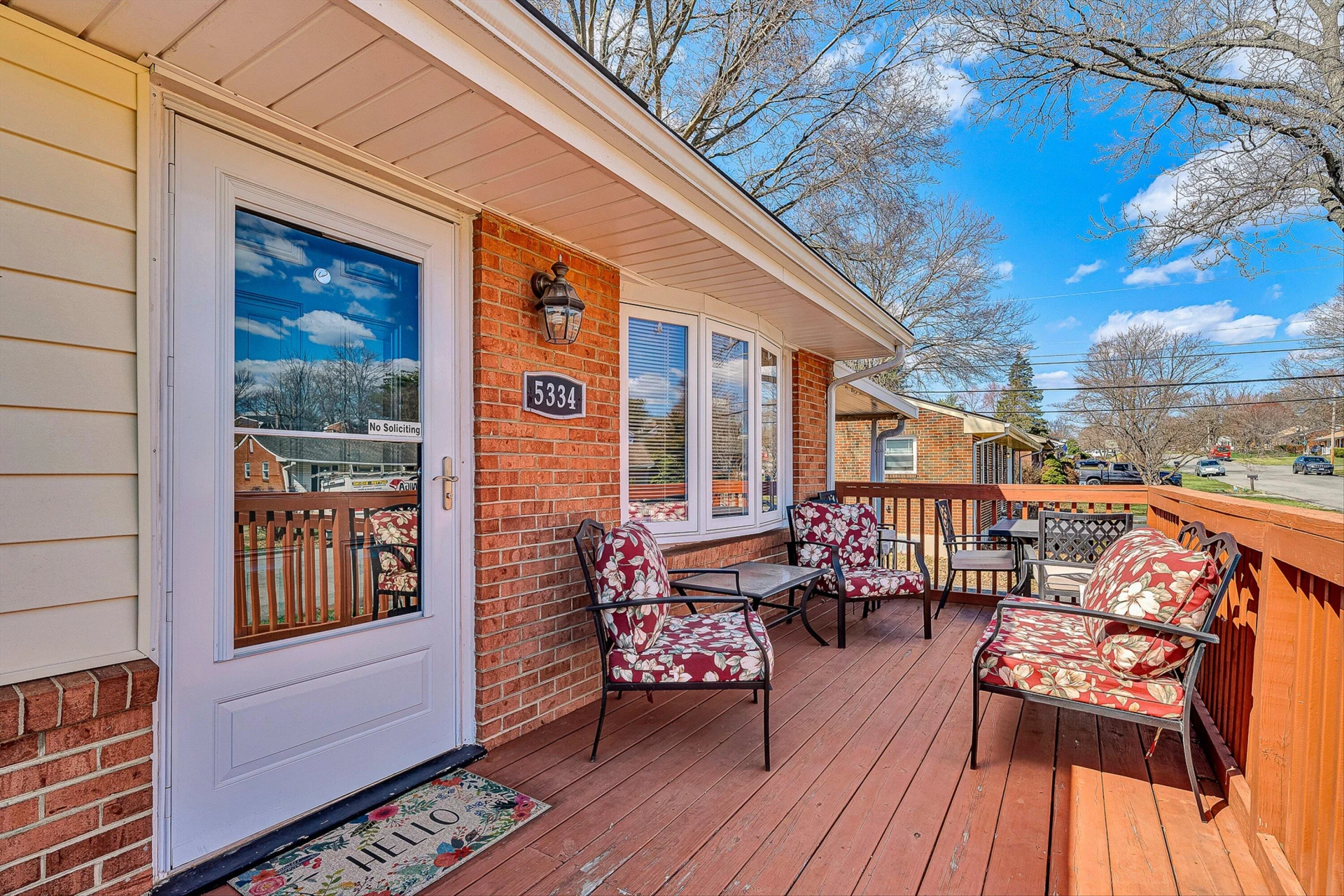 5334 Oakland BLVD NW - Photo 2