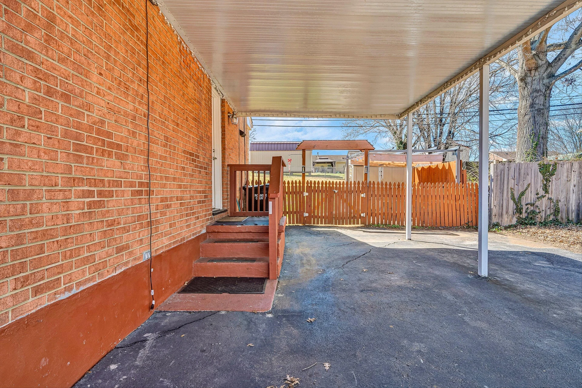 5334 Oakland BLVD NW - Photo 9