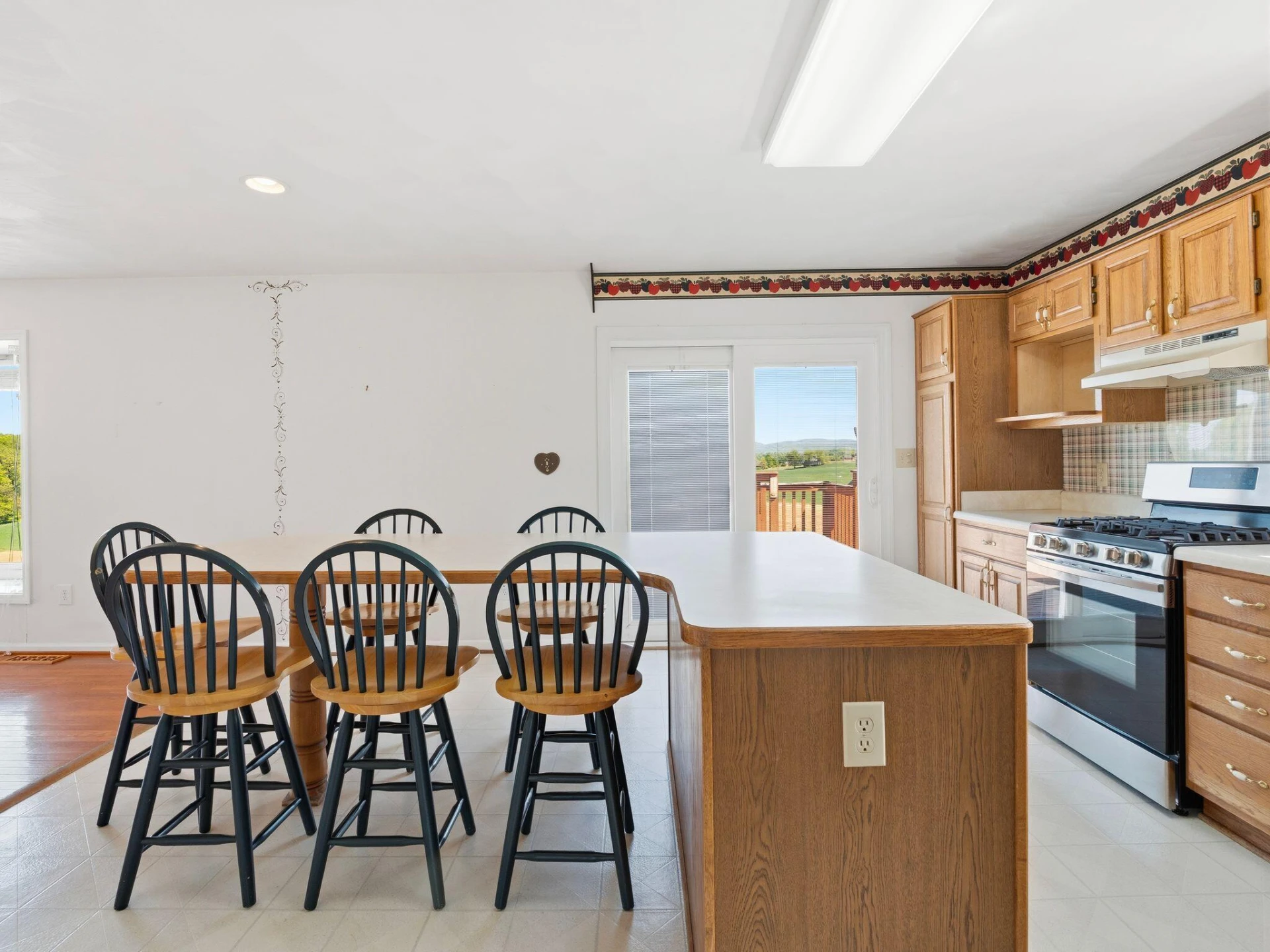 1658 Country Club RD - Photo 15