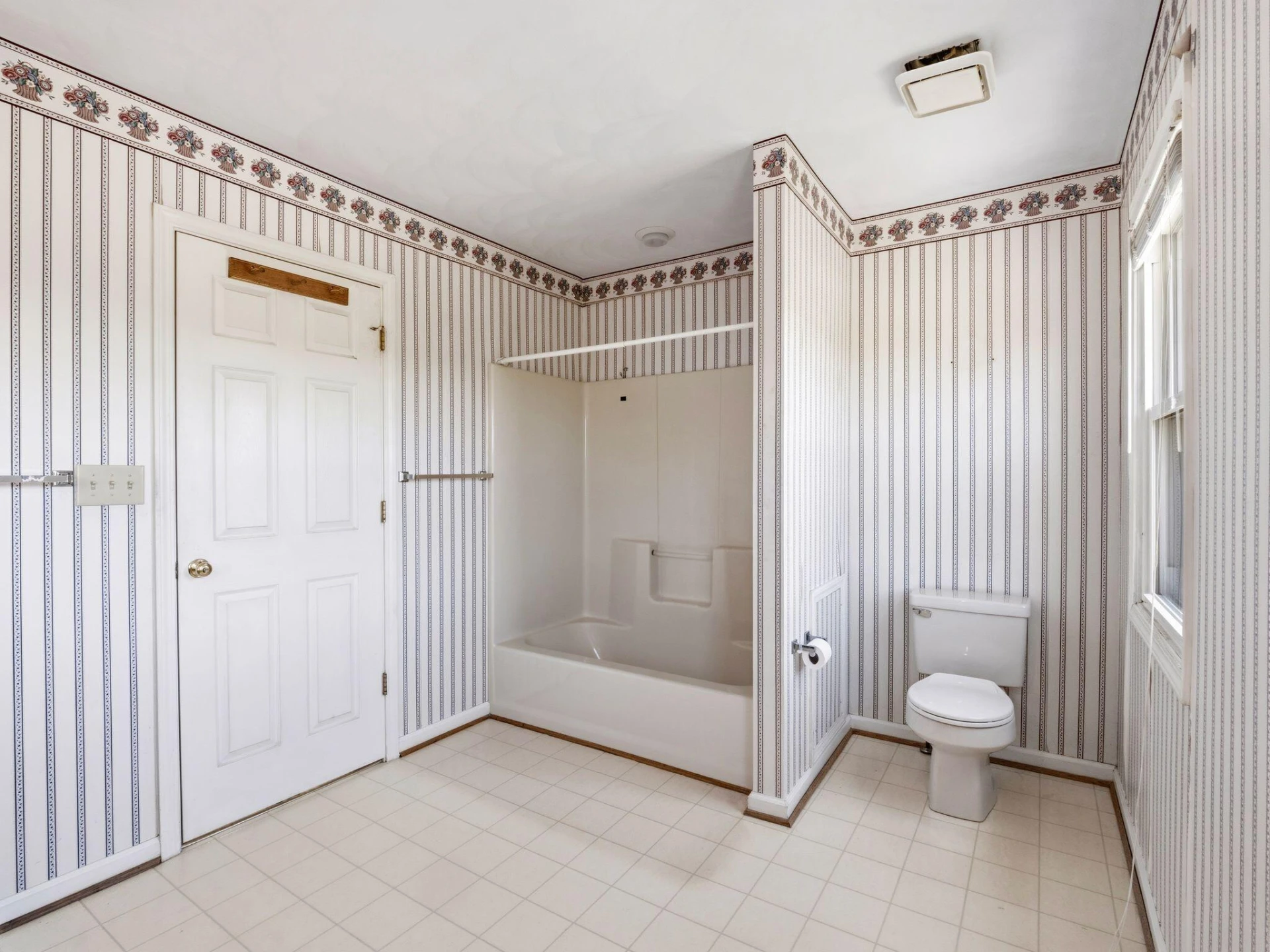 1658 Country Club RD - Photo 24