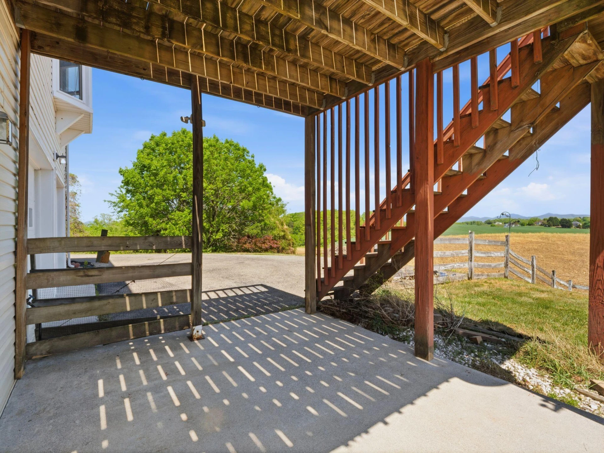 1658 Country Club RD - Photo 35